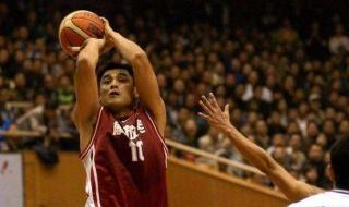 易建联是cba第几顺位 易建联几岁进入CBA的